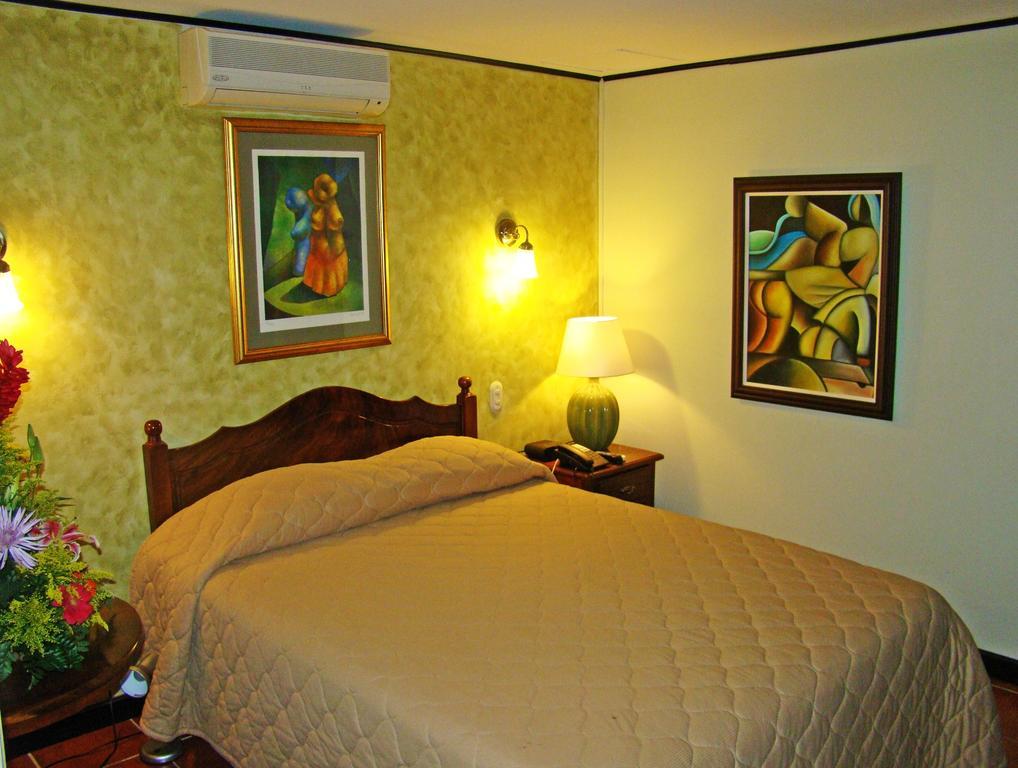 Hotel Colonnade Nicaragua Managua Zimmer foto