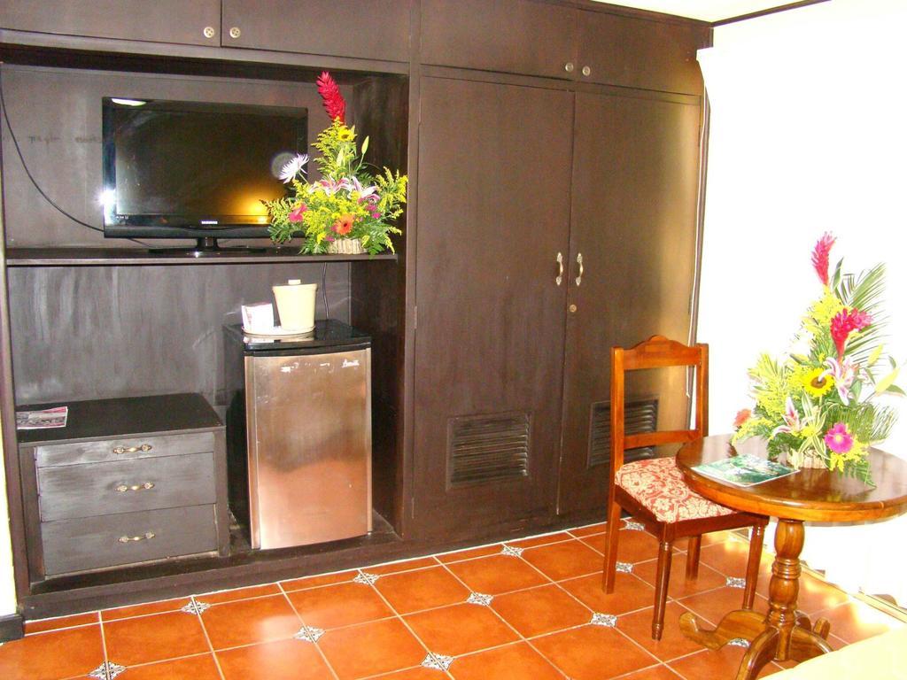 Hotel Colonnade Nicaragua Managua Zimmer foto